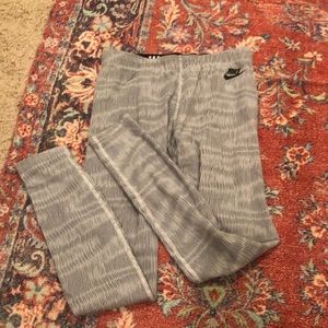 NIKE PRO WORKOUT LEGGINGS